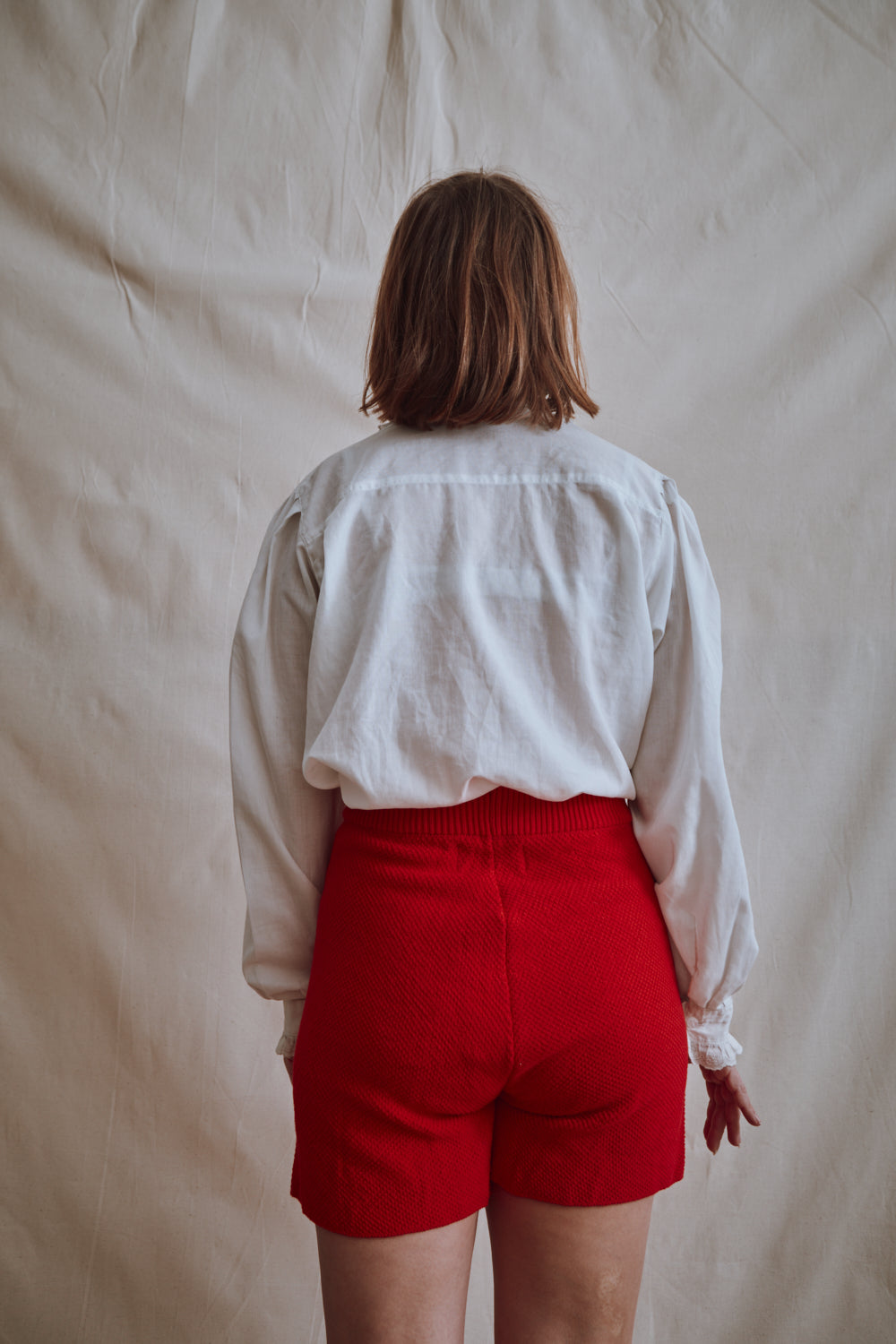 item #417 - JANE Slim-Fit Shorts in Organic Cotton - Red