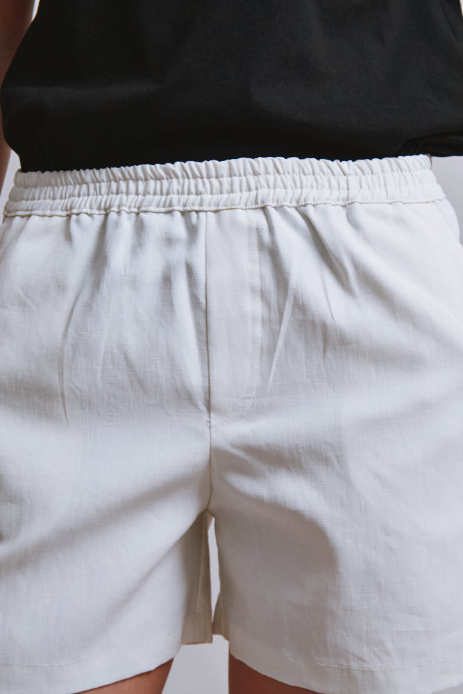 Item #635 - RAYMONDE Linen Shorts - Off-White