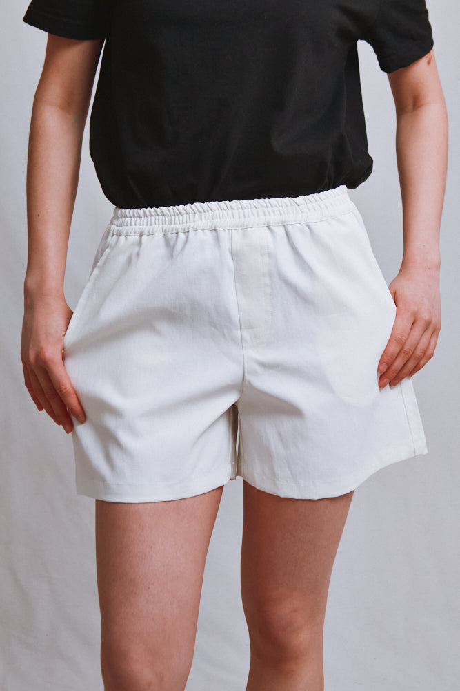 Item #636 - RAYMONDE Linen Shorts - Off-White