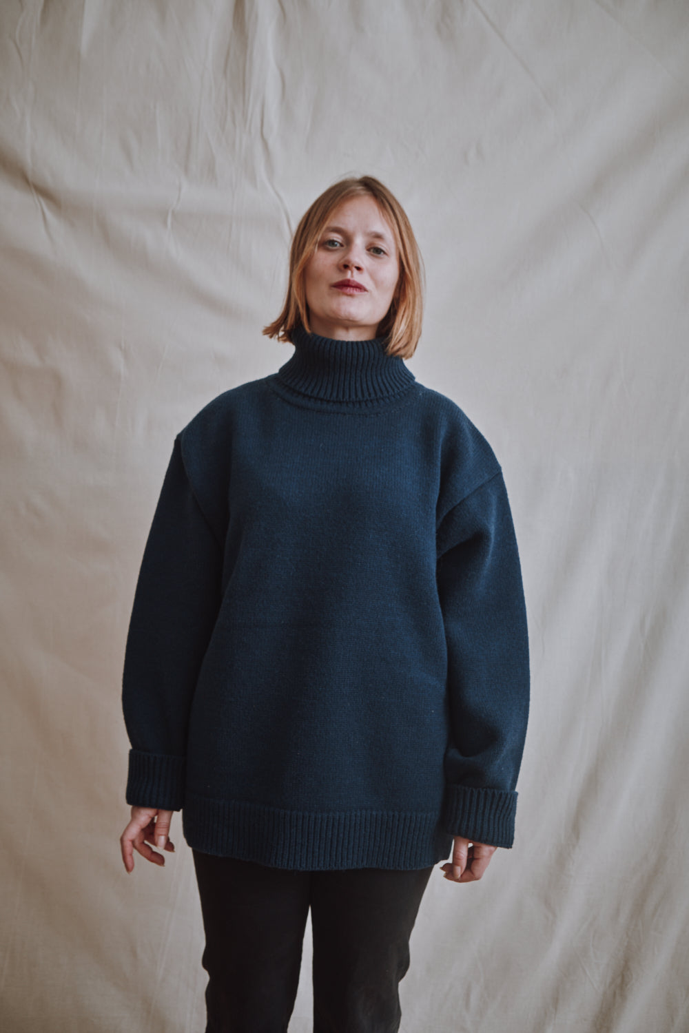 Item #379 - JACQUES Men Turtleneck Sweater in Merino Wool - Navy Blue