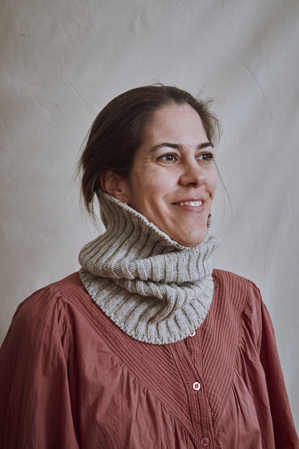 Item #402 - AMANDINE Neckwarmer Scarf in Merino Wool - Beige