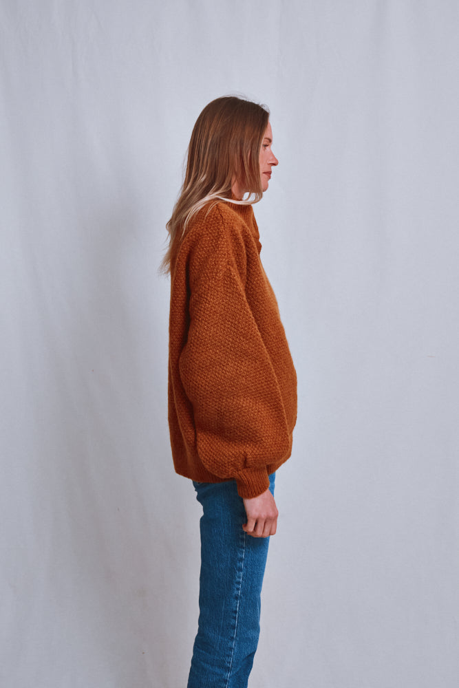 Référence n° 685 - Cardigan à col montant GEORGE en laine mérinos et mohair - Ambre
