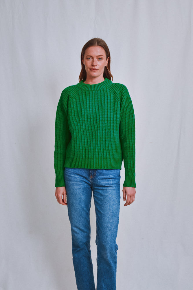 Item #596 - AGNÈS Raglan Sweater in Merino Wool - Parrot Green