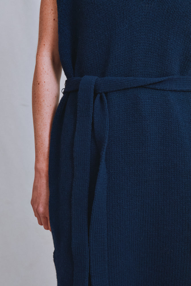 Référence n° 568 - Robe à col en V ALICIA - Bleu marine