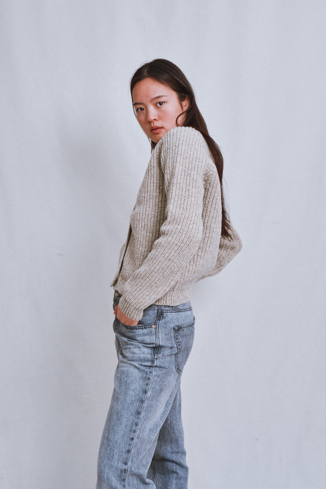 Item #621 - ANNA V-Neck Cardigan in Merino Wool - Beige