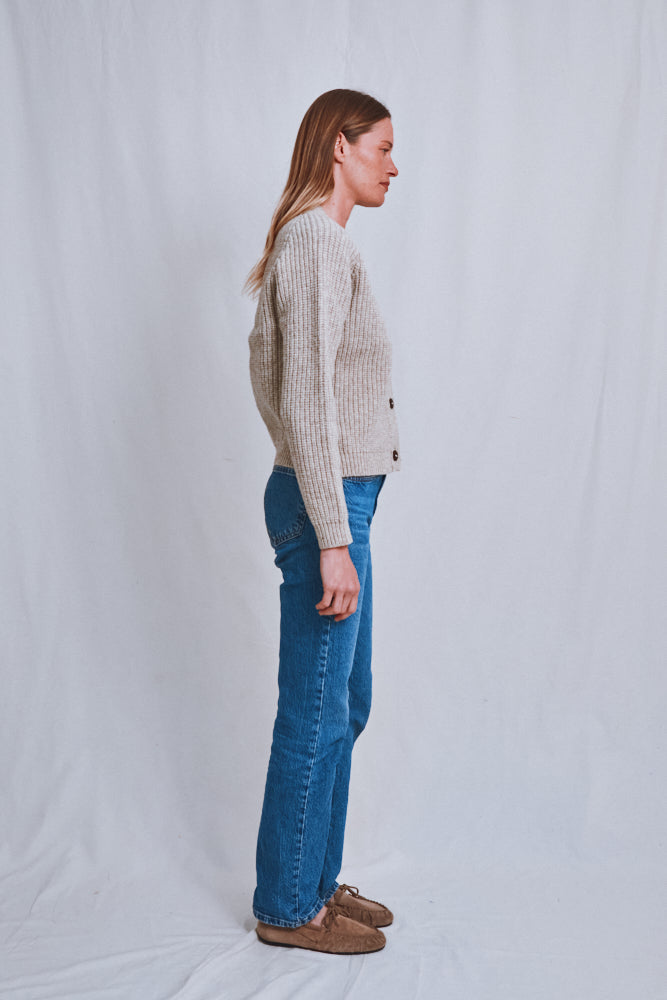 Référence n° 620 - Cardigan ANNA à col en V en laine mérinos - Beige
