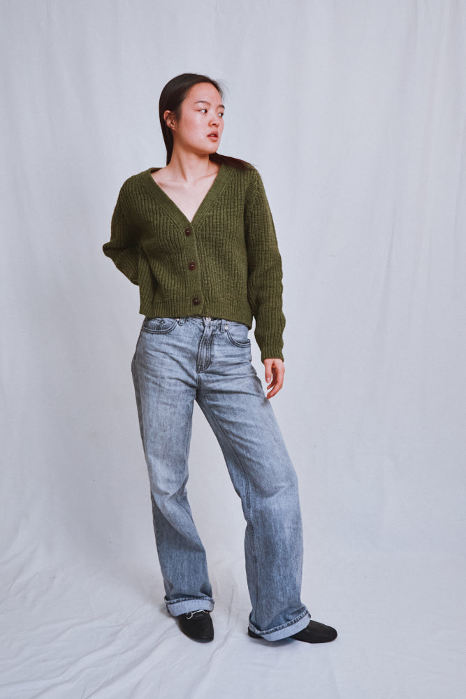 Item #692 - ANNA V-Neck Cardigan in Merino Wool - Olive green