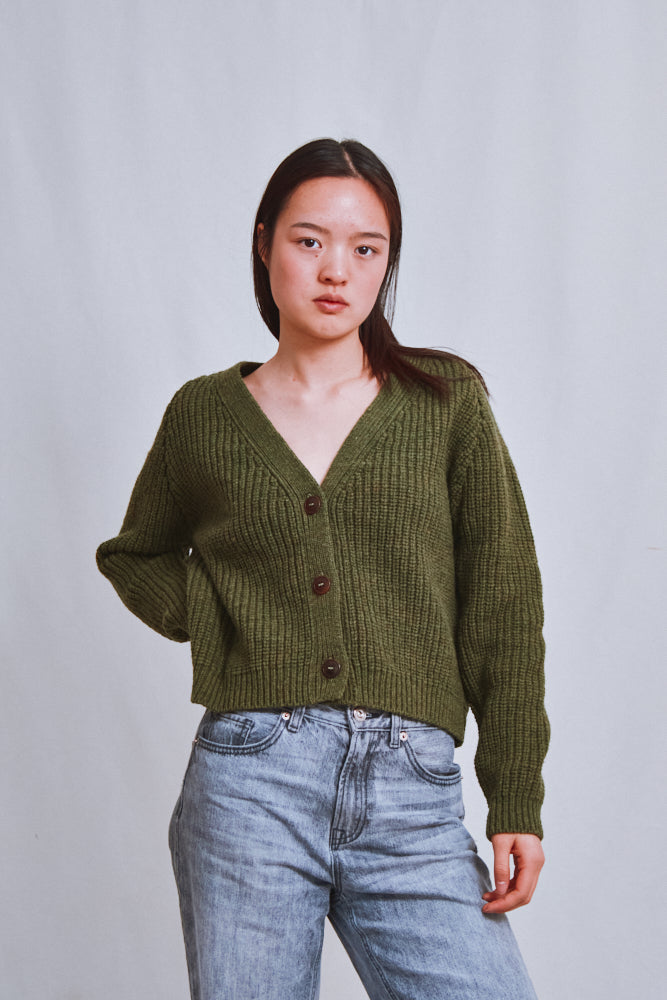 Item #692 - ANNA V-Neck Cardigan in Merino Wool - Olive green