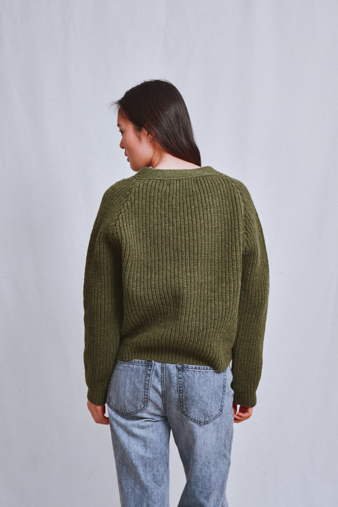 Item #692 - ANNA V-Neck Cardigan in Merino Wool - Olive green