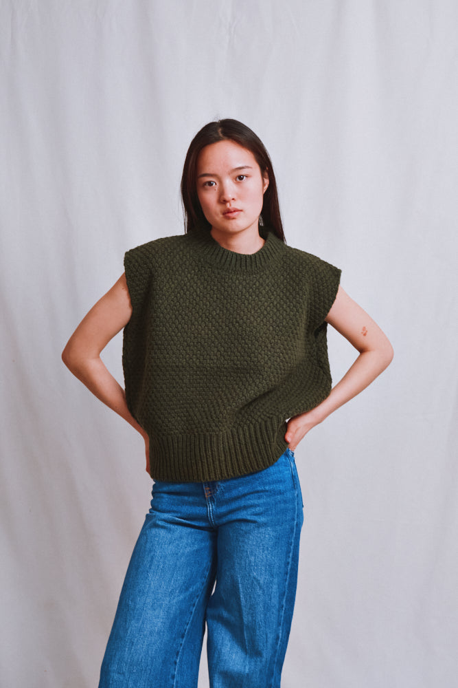 Item #604 - MAIA Sleeveless Sweater in Merino Wool - Kaki Laden