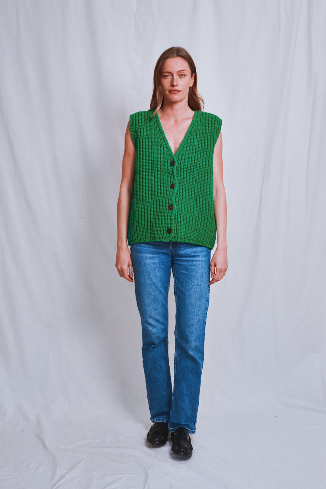Référence n° 625 - Gilet sans manches VERA en laine mérinos - Vert perroquet
