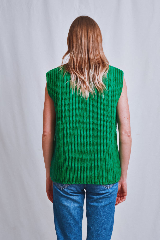Référence n° 625 - Gilet sans manches VERA en laine mérinos - Vert perroquet