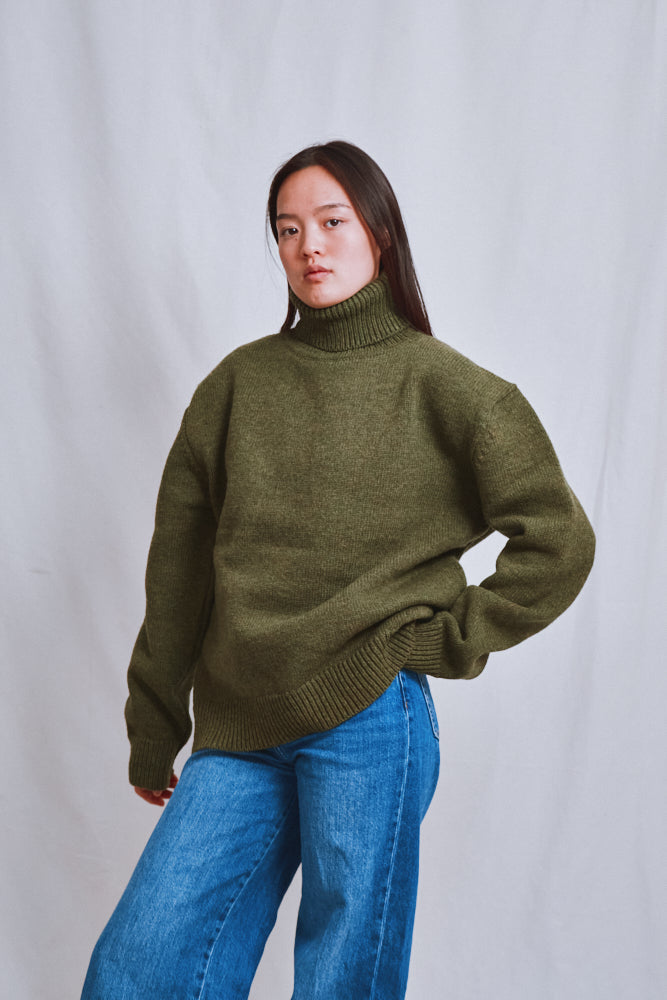 Item #573 - JACQUES Men Turtleneck Sweater in Merino Wool - Olive Green
