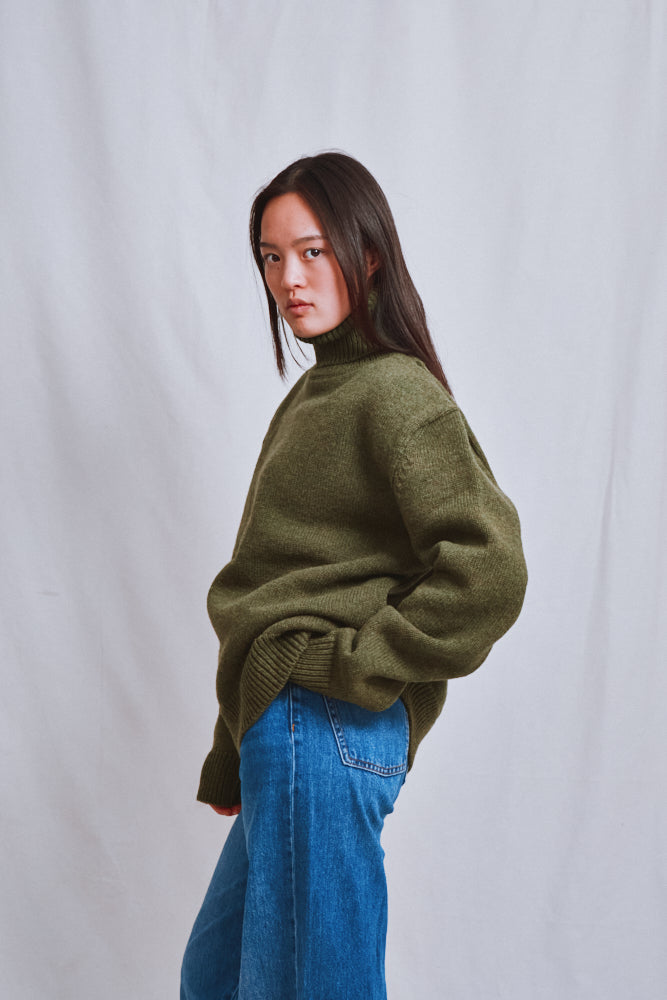 Item #573 - JACQUES Men Turtleneck Sweater in Merino Wool - Olive Green