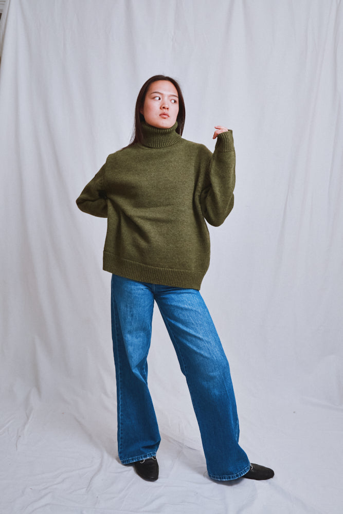 Item #572 - JACQUES Men Turtleneck Sweater in Merino Wool - Olive Green