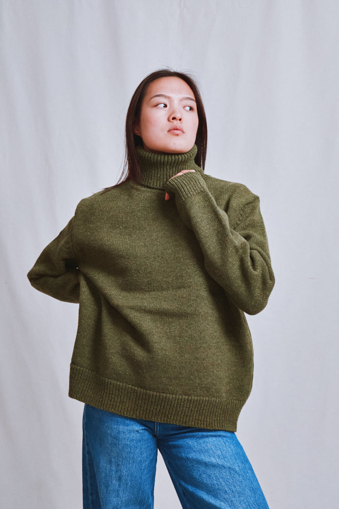 Item #572 - JACQUES Men Turtleneck Sweater in Merino Wool - Olive Green
