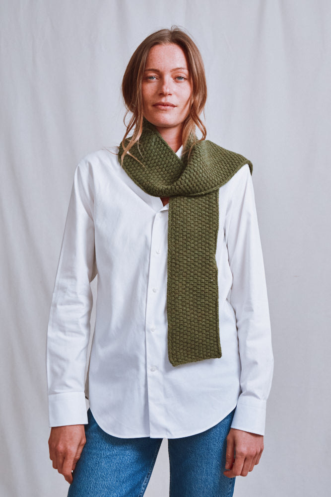 Item #720 - ROSALIE Thin Scarf in Merino Wool - Olive green