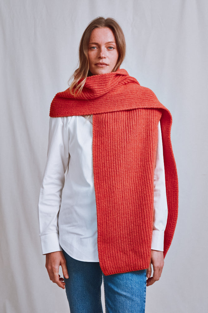 Référence n° 694 - Écharpe longue CAMILLE Écharpe laine mérinos - Corail