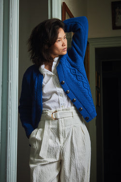   ANNIE Cardigan- 100% Cruelty Free Merino Wool in blue klein - Spanish Merino Wool sweater - L'Envers