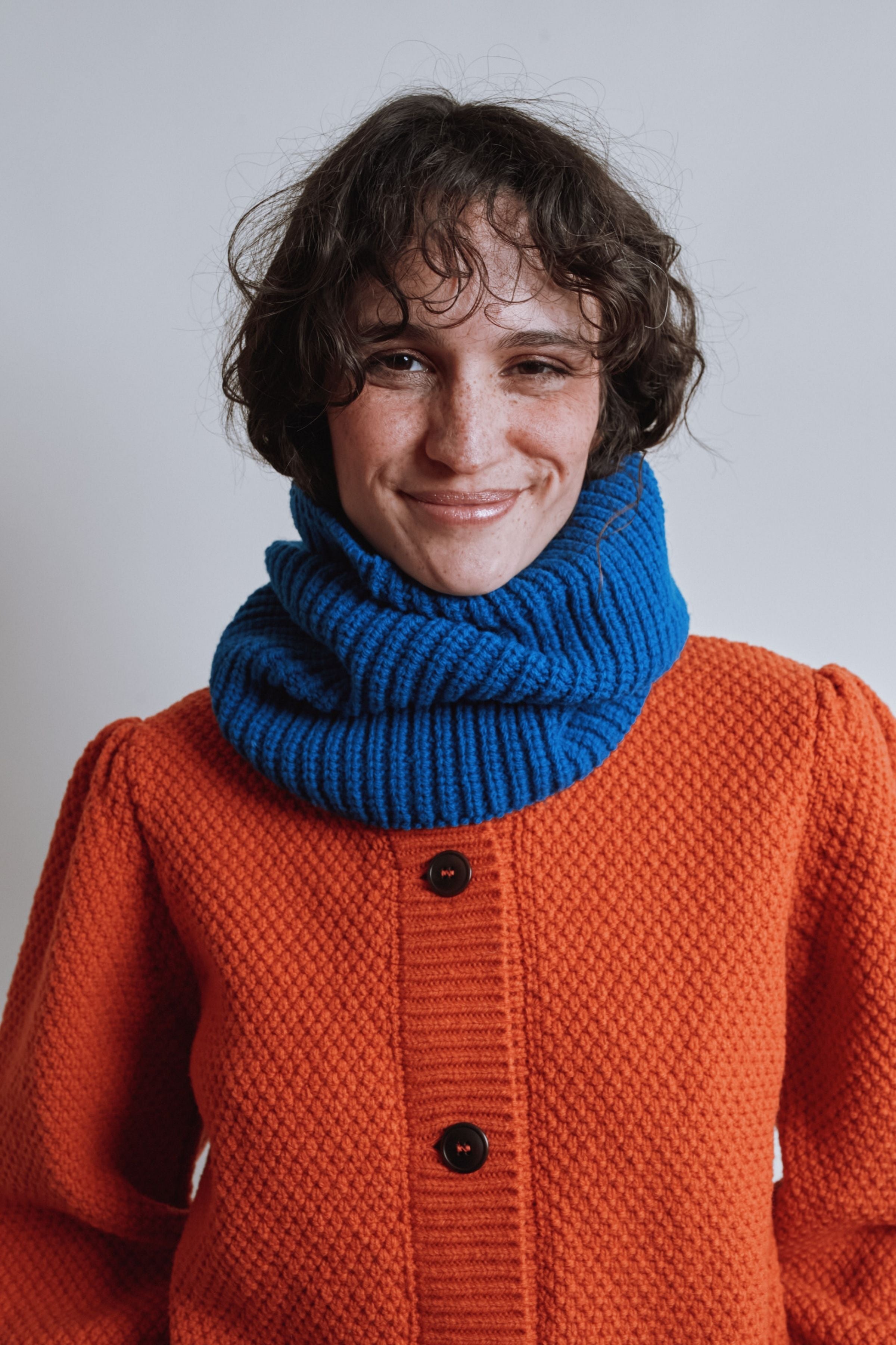 AMANDINE Neckwarmer Scarf in Merino Wool - Cobalt Blue