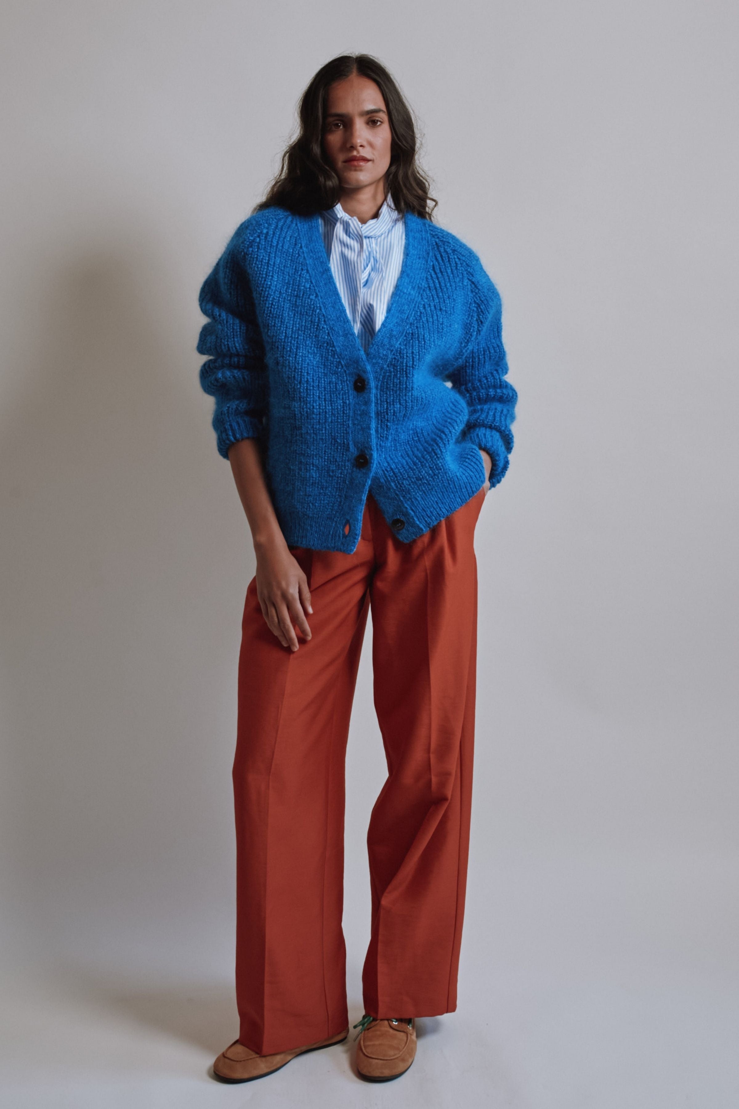 ANNA V-Neck Cardigan in Merino-Mohair Wool - Cobalt Blue