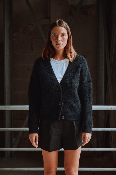 ANNA_MERINO_MOHAIR_BLACK_AW24_
