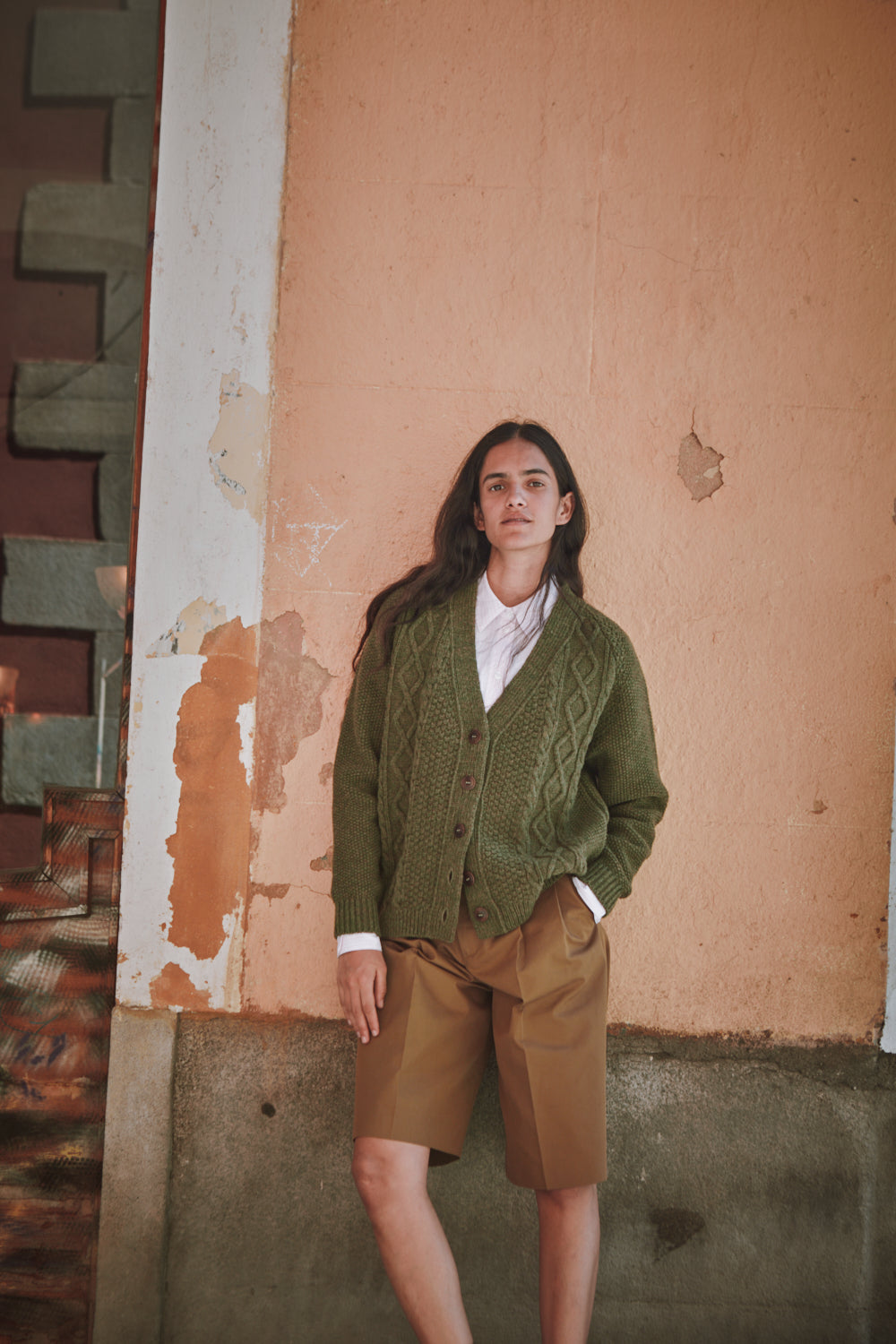 ANNIE V-Neck Cable Cardigan in Merino Wool - Olive Green