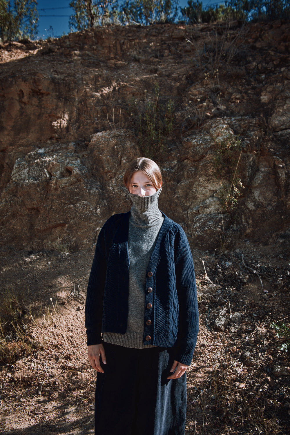ANNIE V-Neck Cable Cardigan in Merino Wool - Navy - 100% cruelty-free merino wool - sustainable knitwear-  Spanish Merino Wool Cardigan - L'Envers