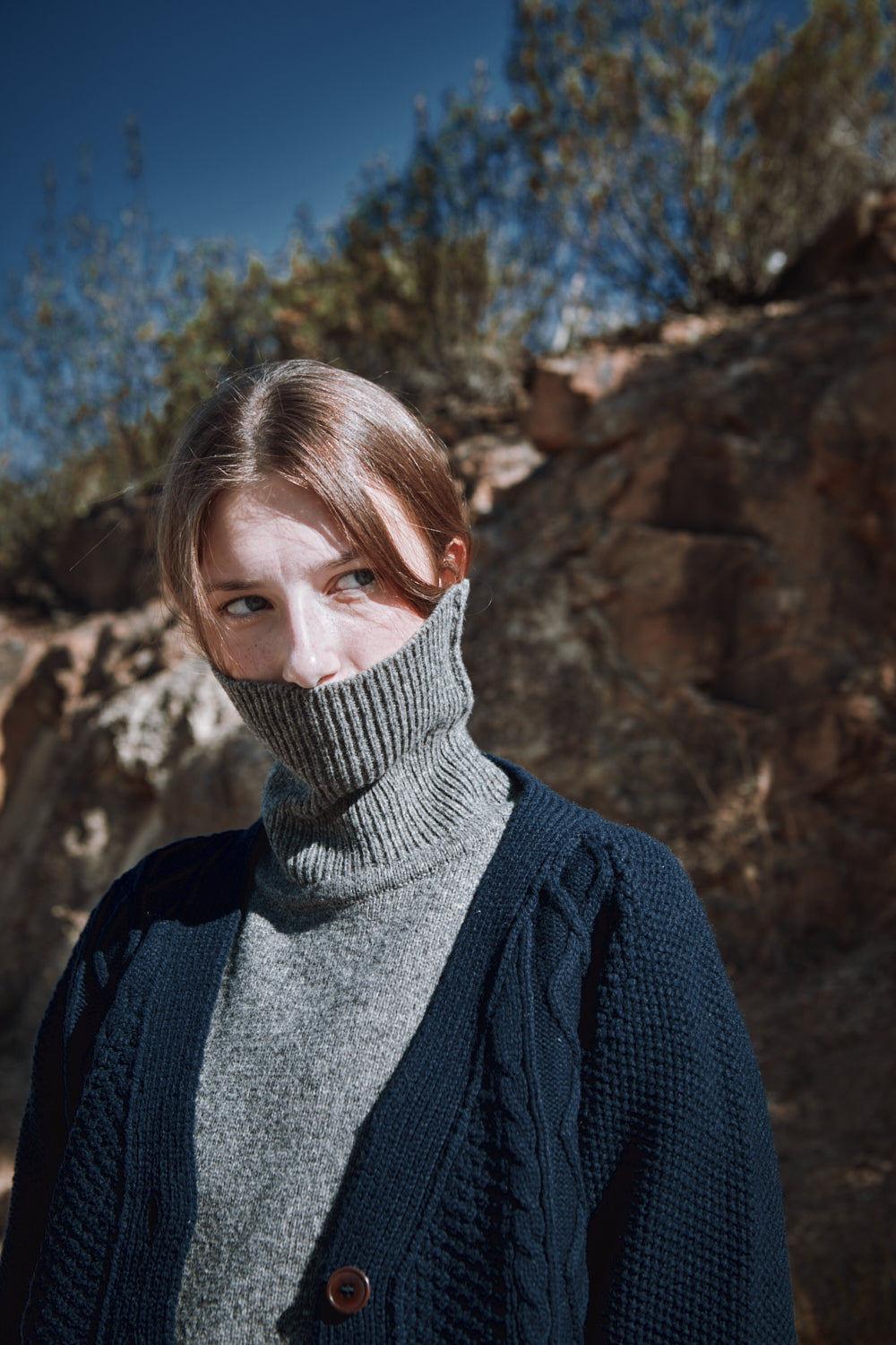 ANNIE V-Neck Cable Cardigan in Merino Wool - Navy - 100% cruelty-free merino wool - sustainable knitwear-  Spanish Merino Wool Cardigan - L'Envers