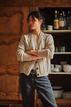 ANNIE V-Neck Cable Cardigan in Merino Wool