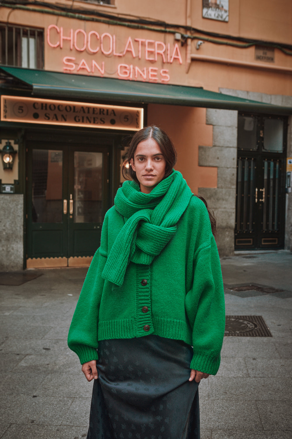 CAMILLE Long Scarf in Merino Wool - Parrot Green