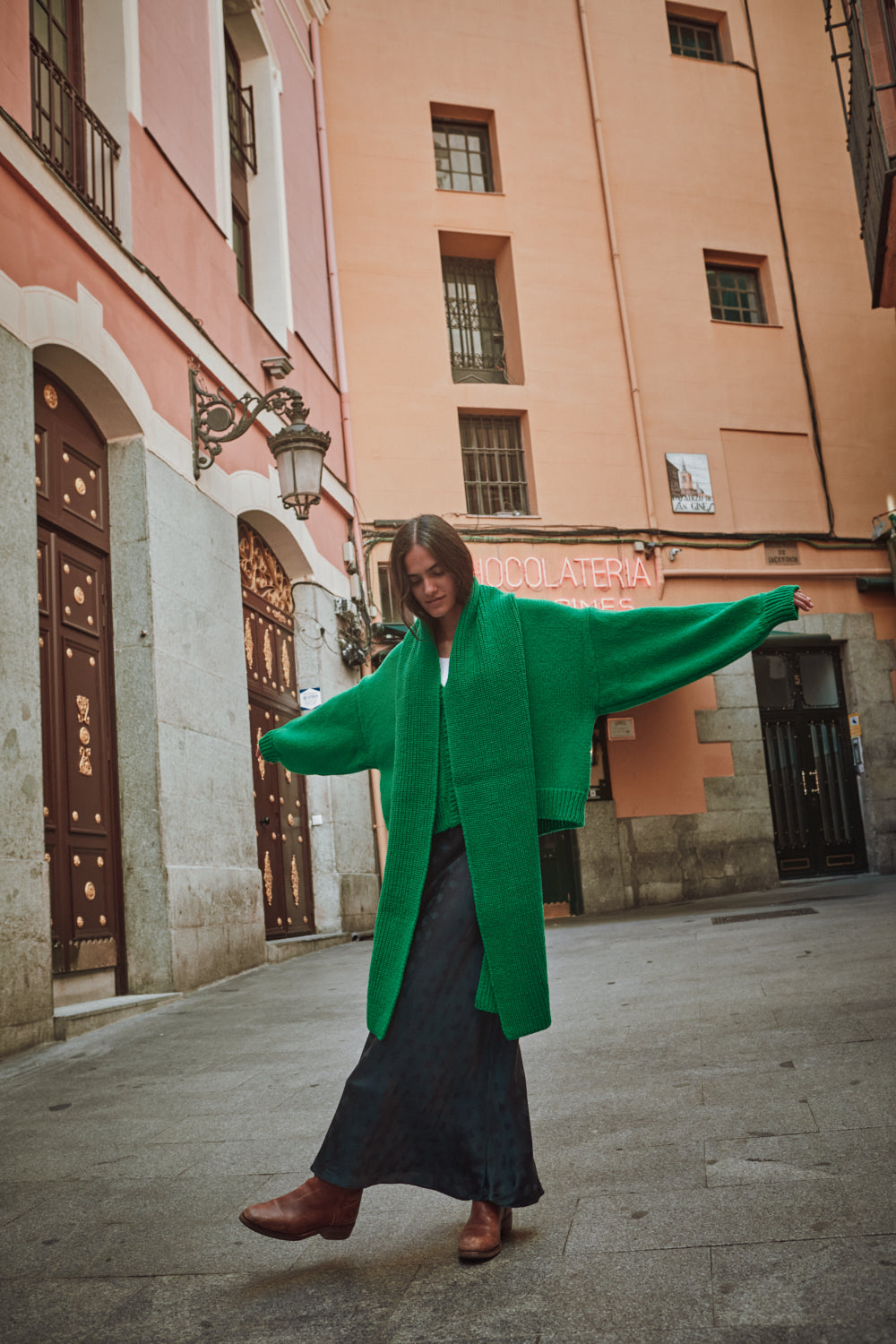 CAMILLE Long Scarf in Merino Wool - Parrot Green