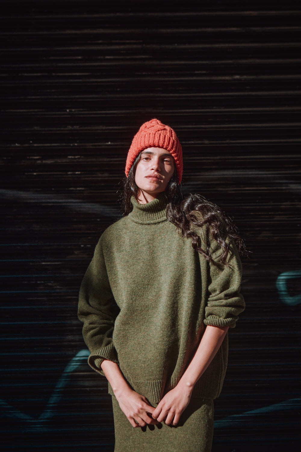CAPUCINE Unisex Cable Knit Beanie in Merino Wool - Coral