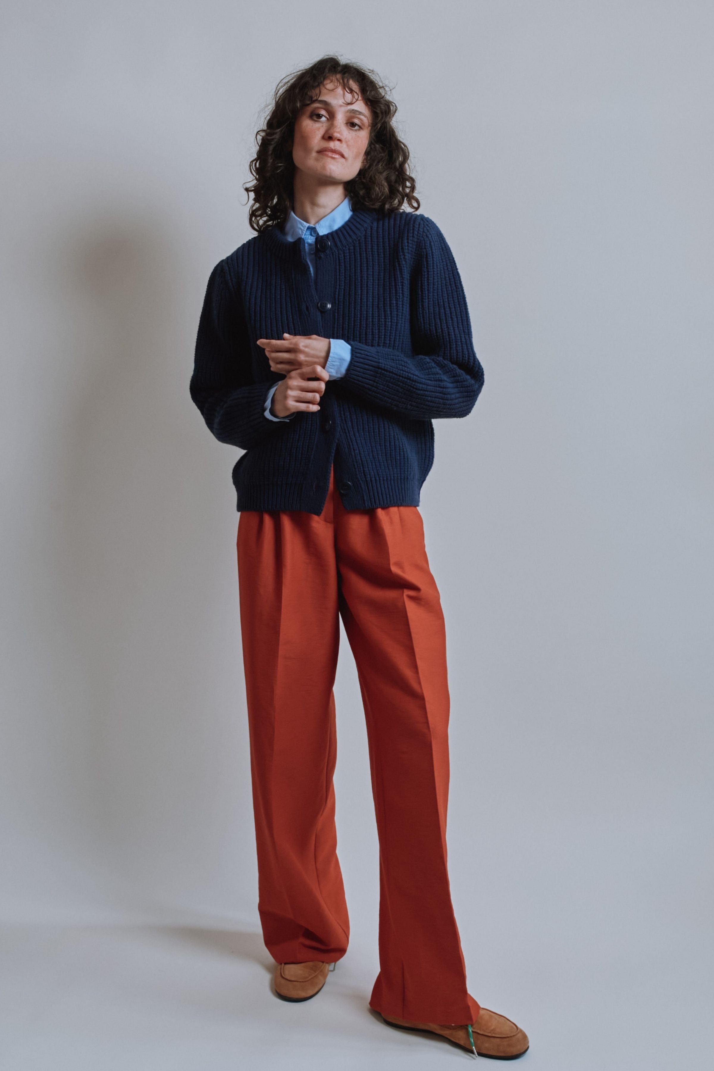 CHARLOTTE Round-Neck Cardigan in Merino Wool - Navy Blue