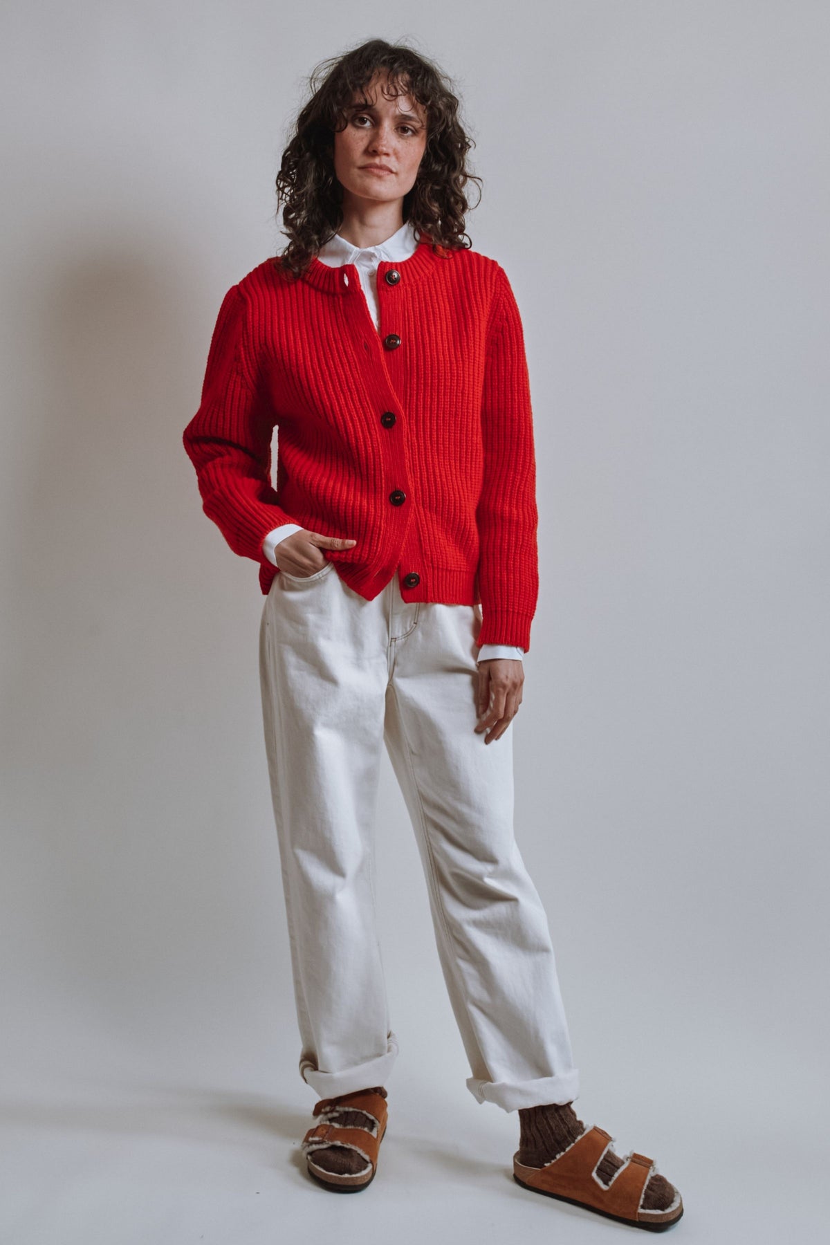 CHARLOTTE Round-Neck Cardigan in Merino Wool - Red