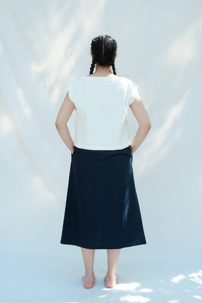 Item #173 - MANON Linen Top Embroidered - Off-White