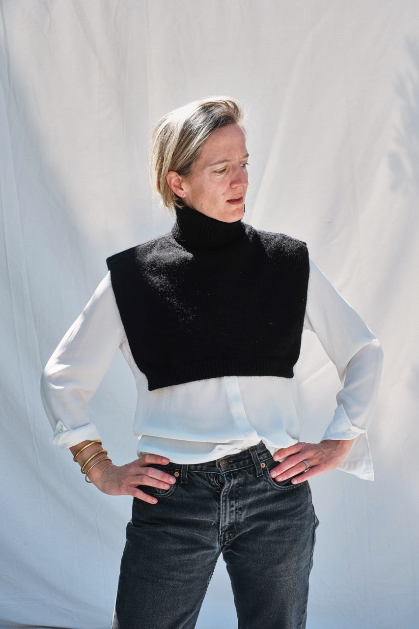 Item #97 - LEAH Collar in Yak & Merinos - Black