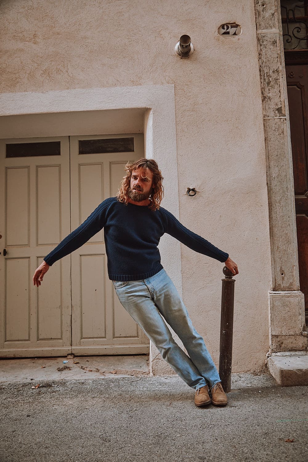 JOSEPH Unisex Cable Sweater in Merino Wool - Navy | L'Envers