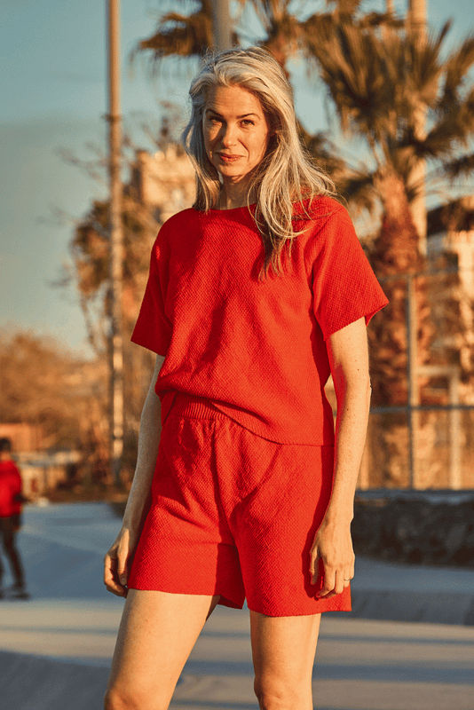 LÉA Short-Sleeve Tee in Red Organic Cotton - L'Envers