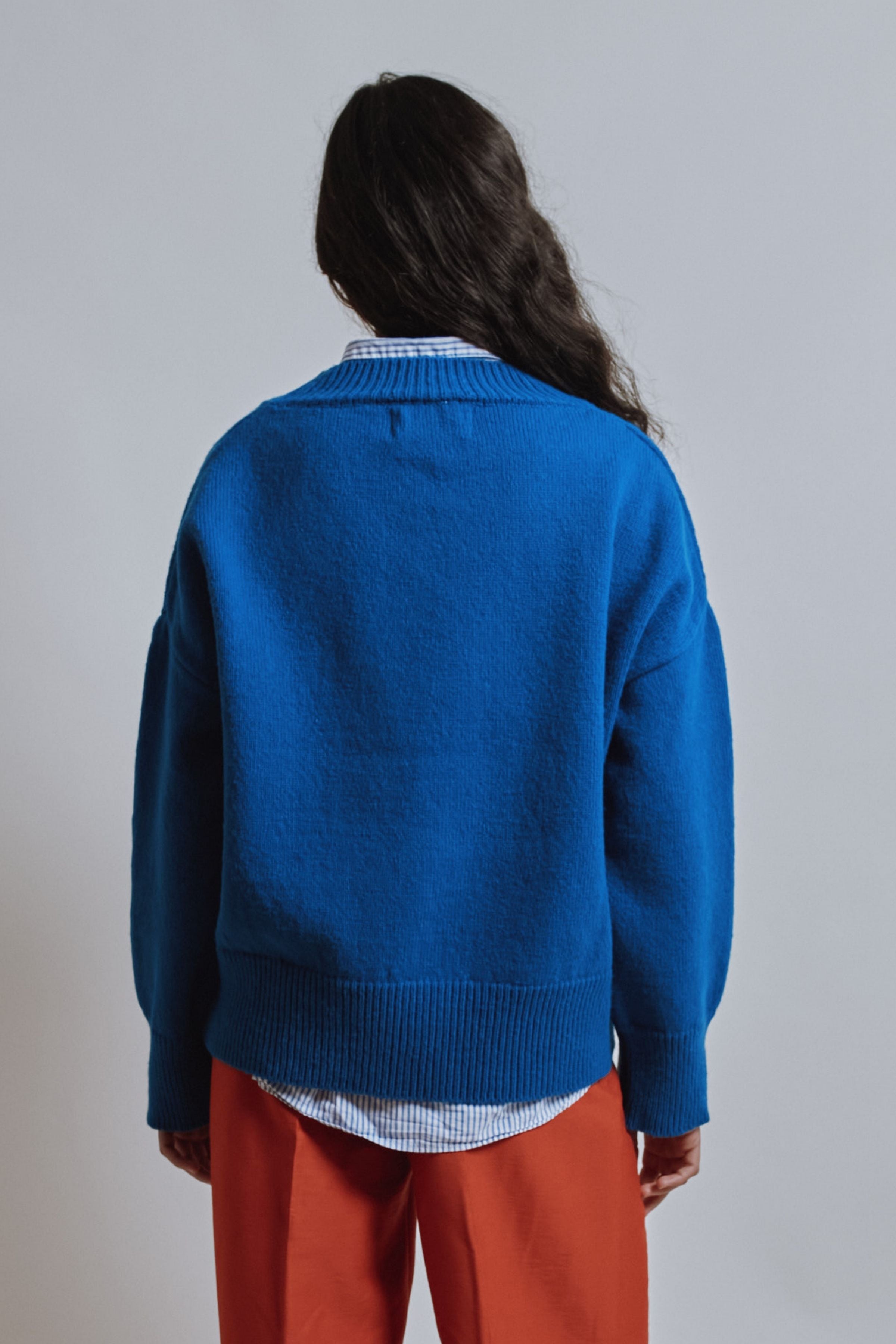 LEONTINE V-Neck Sweater in Merino Wool - Cobalt Blue