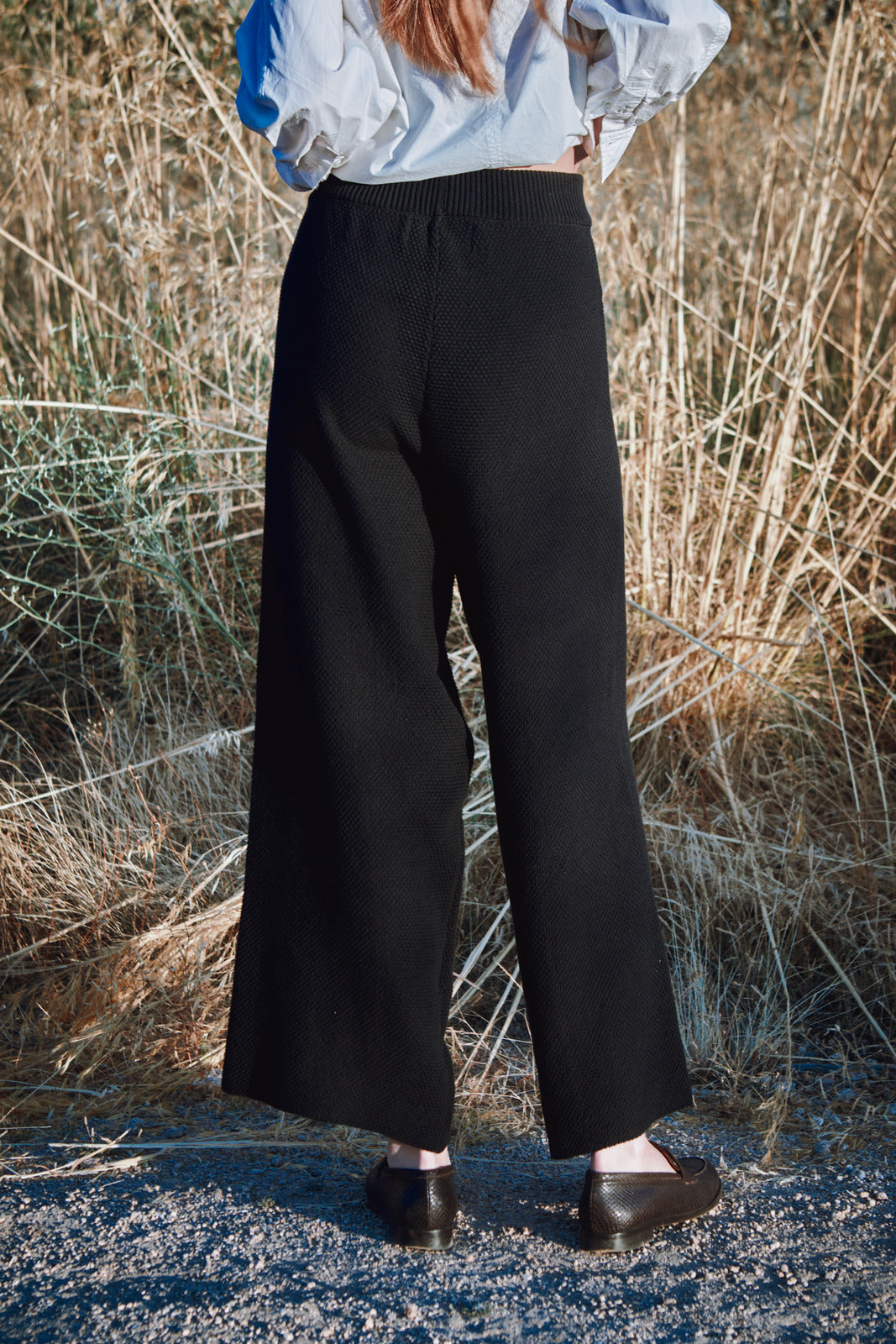 LOUISA Cropped Pants in Organic Cotton - Black