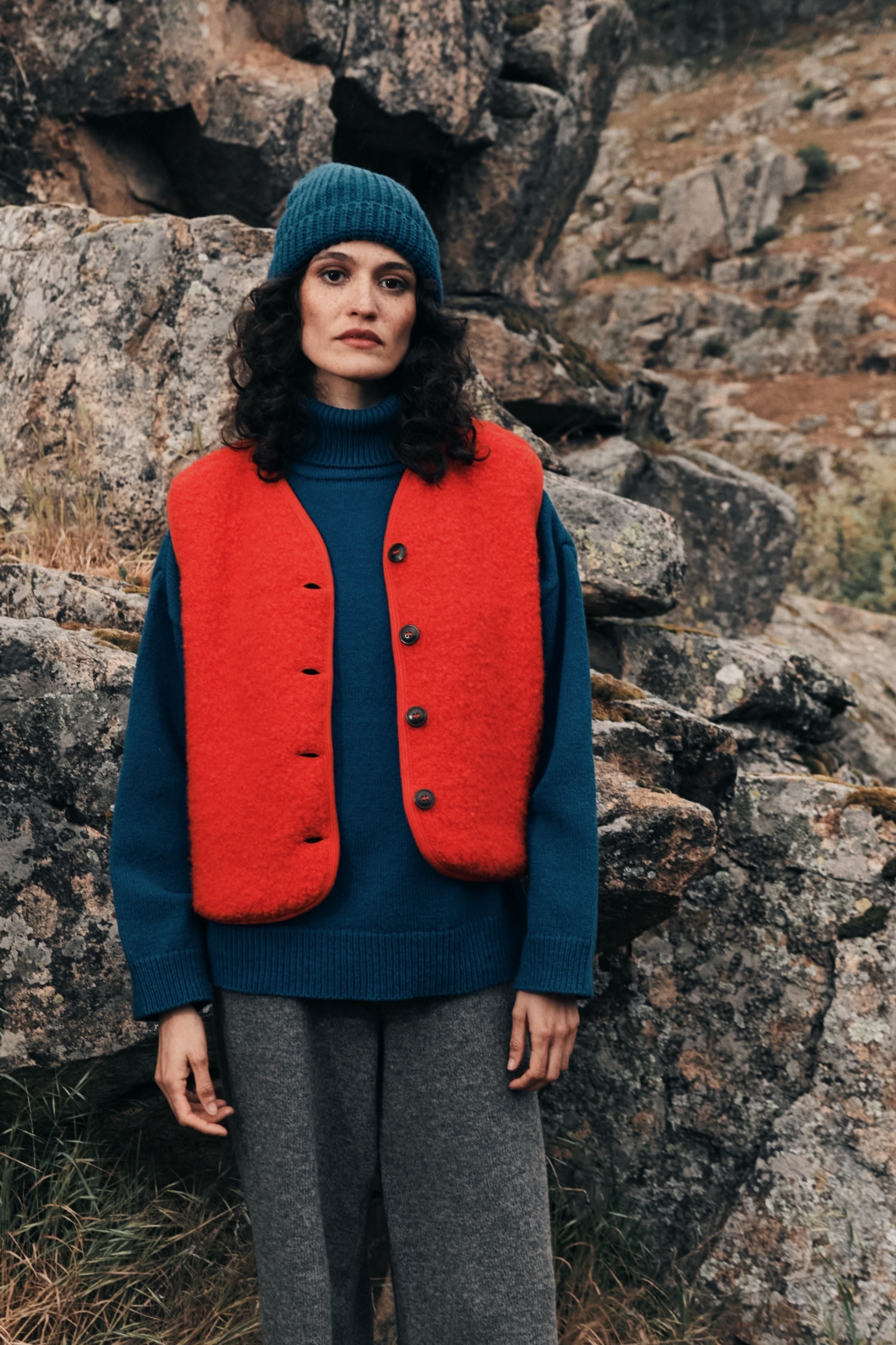 LUCE Shepherd's Vest in Curly Alpaca - Red