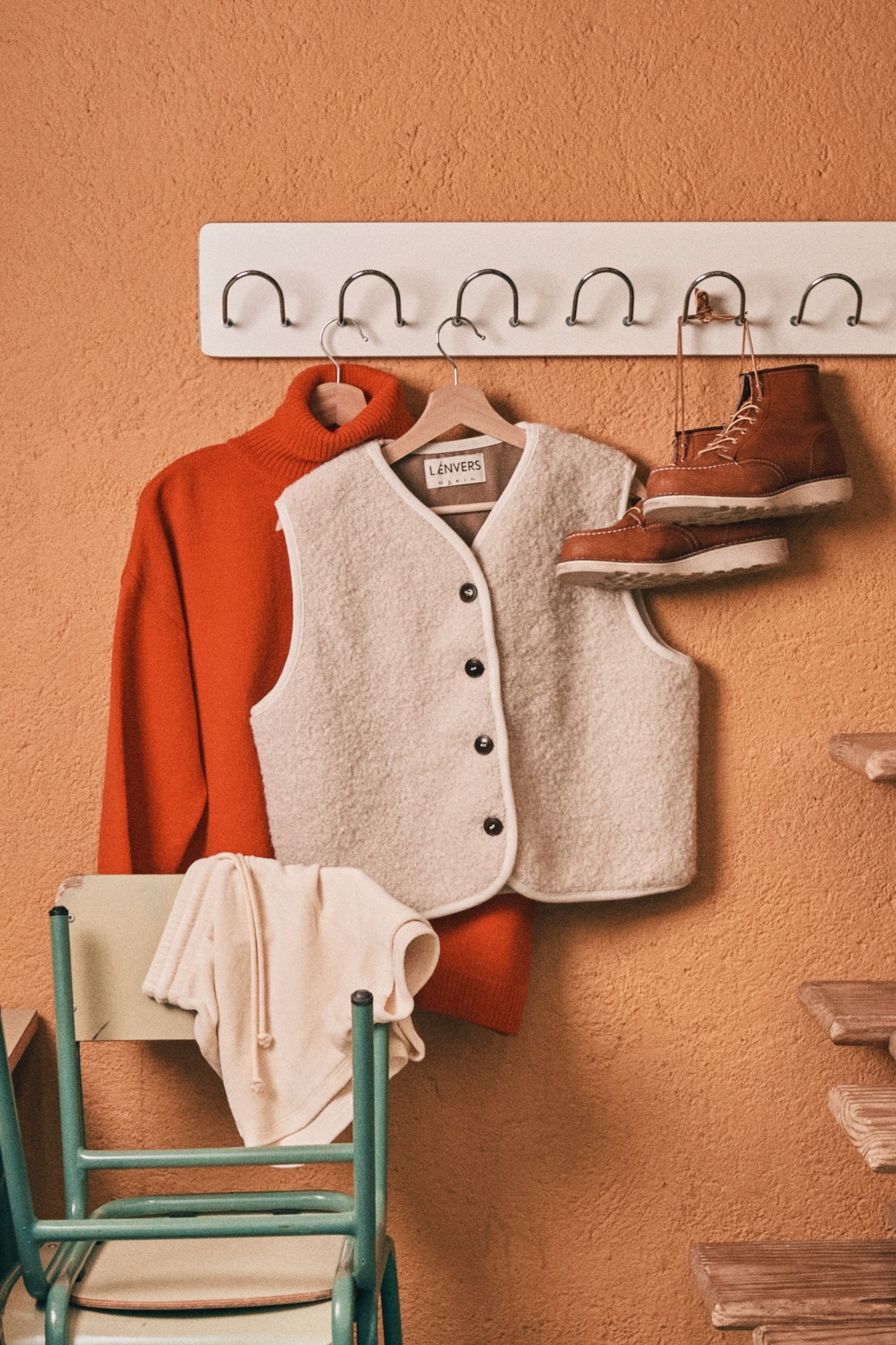 LUCE Gilet de berger en alpaga bouclé - Beige clair