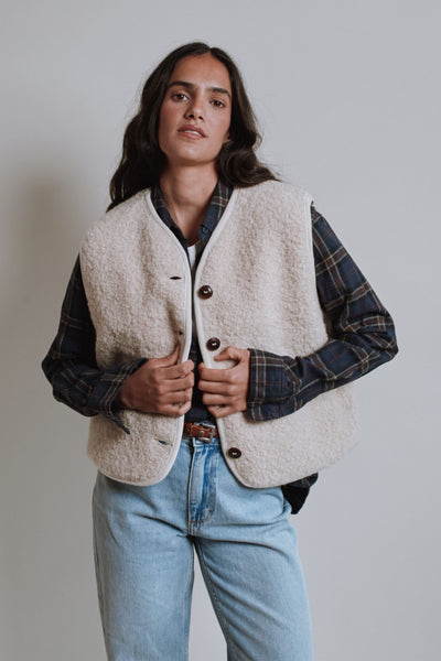 LUCE Vest in curly alpaca wool - Light Beige - L'Envers