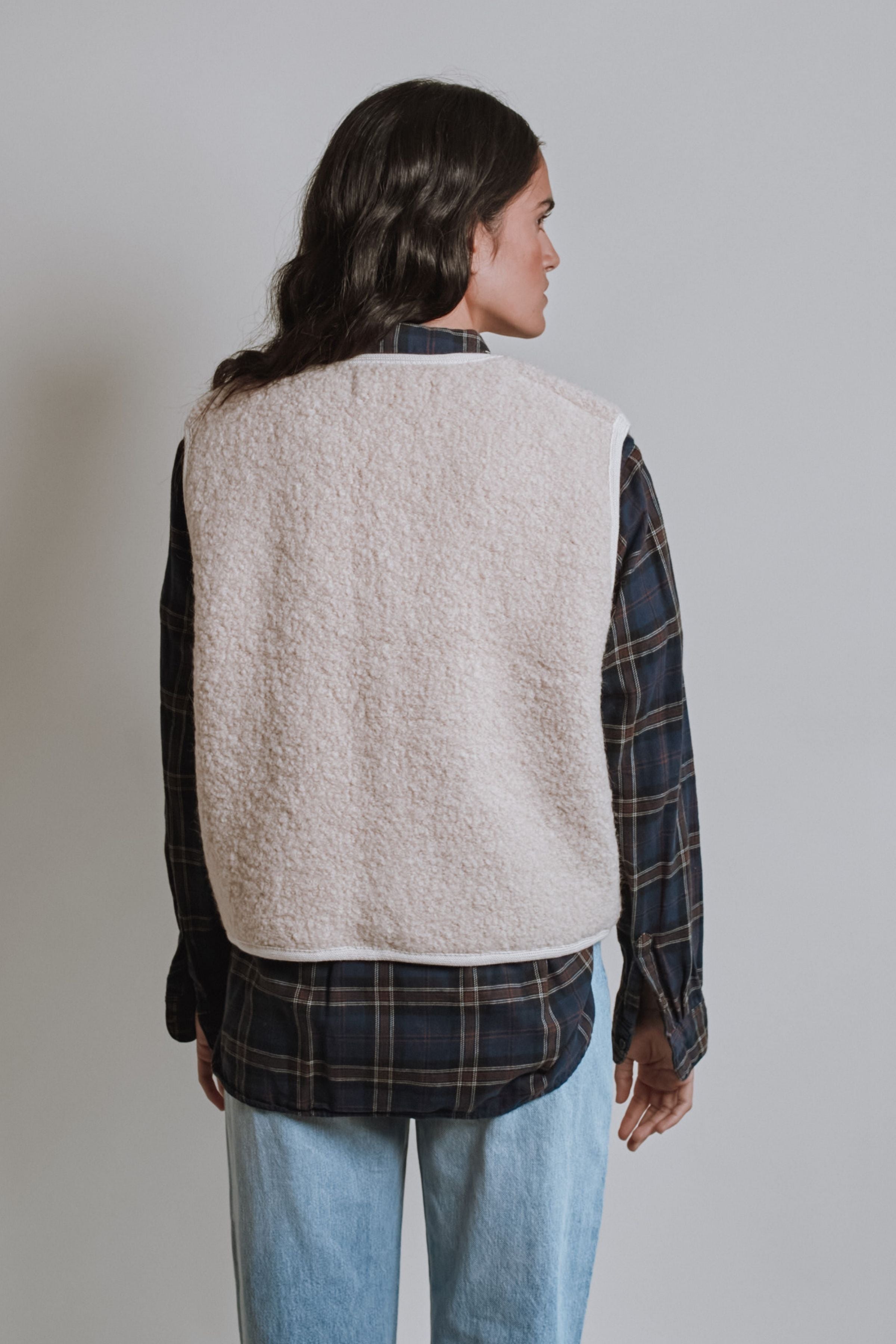 LUCE Gilet de berger en alpaga bouclé - Beige clair