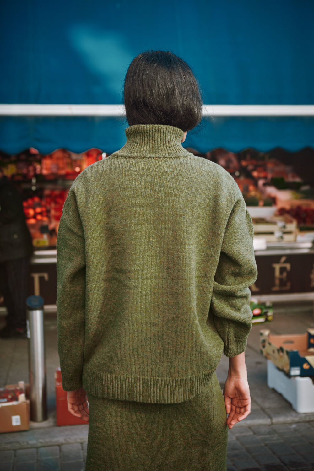 MICHELLE Lightweight Turtleneck Sweater in Merino Wool - Olive Green