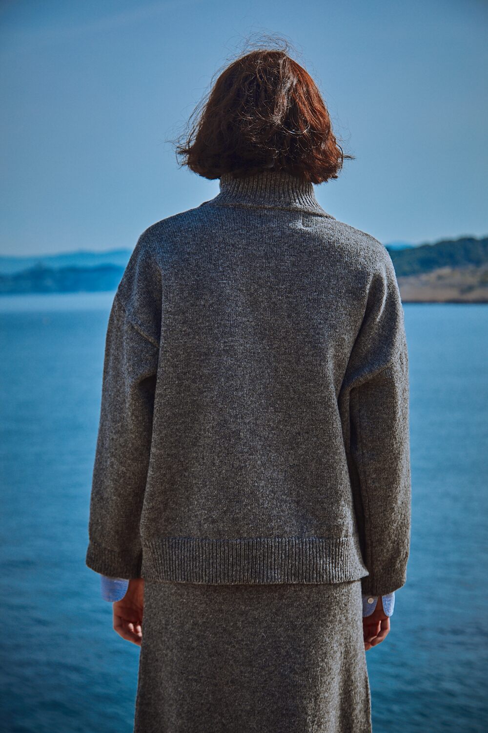 MICHELLE Lightweight Turtleneck Sweater in Merino Wool - Ash Grey | L'Envers