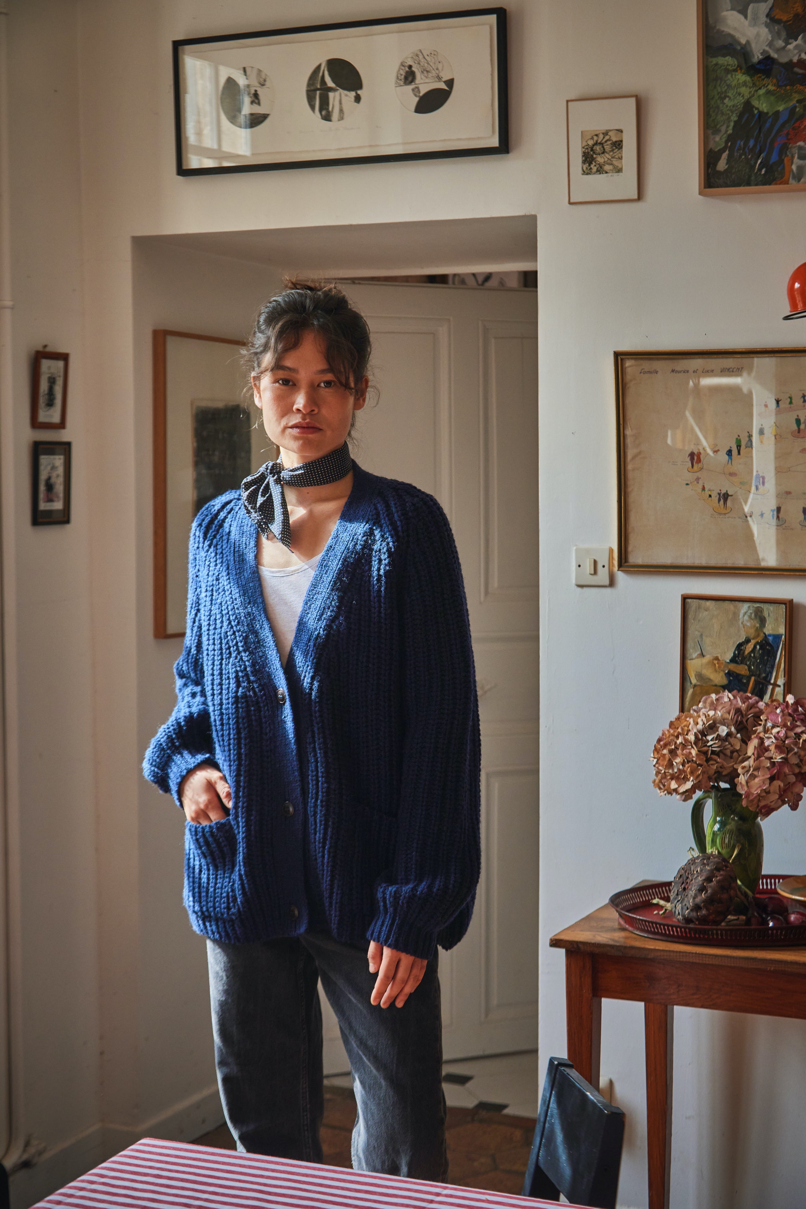 MIREILLE V Neck Sweater - 100% Cruelty Free Merino Wool in Navy Blue - Spanish Merino Wool Cardigan - L'Envers