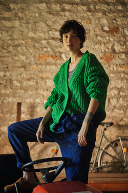 MIREILLE V Neck Sweater - 100% Cruelty Free Merino Wool in Parott green - Spanish Merino Wool Cardigan - L'Envers