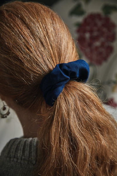 scrunchy-upcycledcotton-indigo